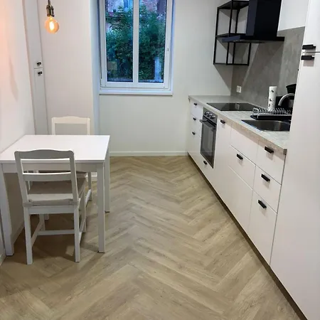 V Podharti 1 Dvůr Králové nad Labem