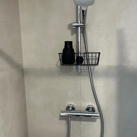 V Podharti 1 *